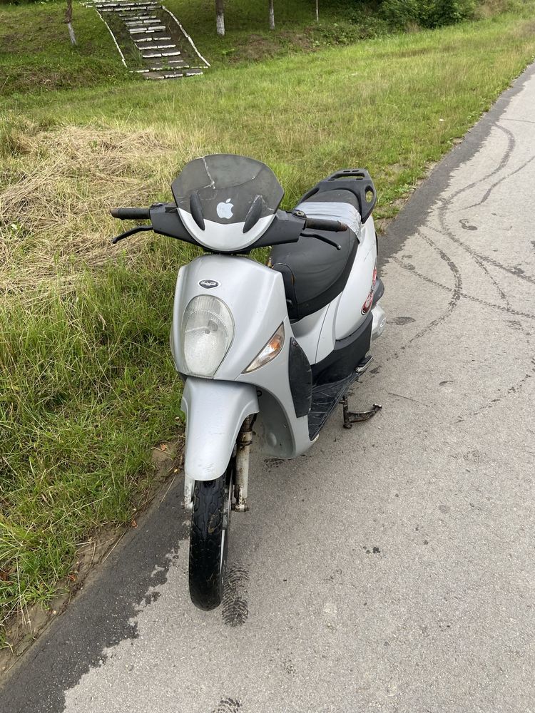 Продам скутер 150
