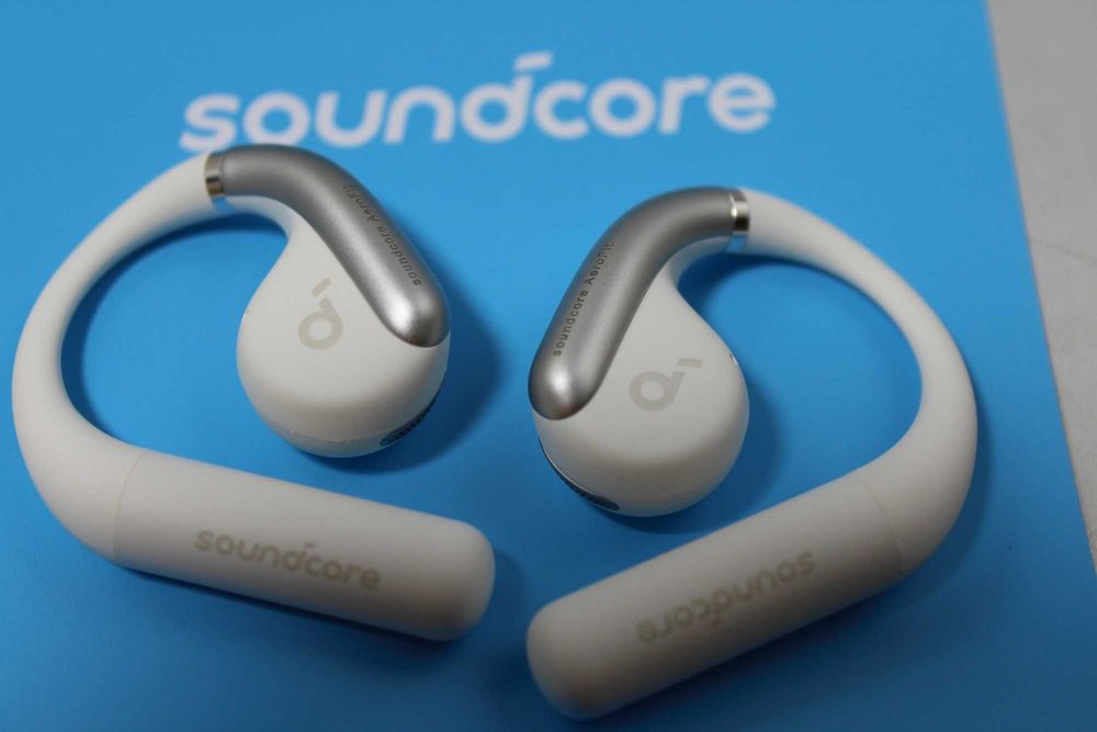 Навушники Anker SoundCore AeroFit Calm White