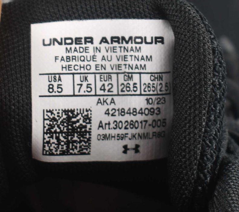 Jak nowe Under Armour CHARGED COMMIT TR 4 roz. 42