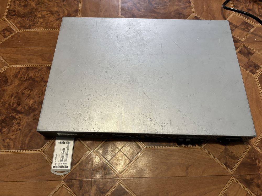 HP StorageWorks 8/8 SAN Switch активных 16 портов