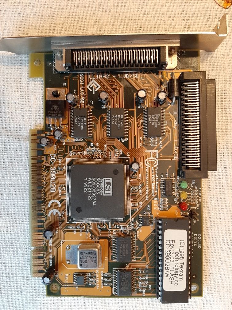 TEKRAM DC-390U2B kontroler PCI SCSI