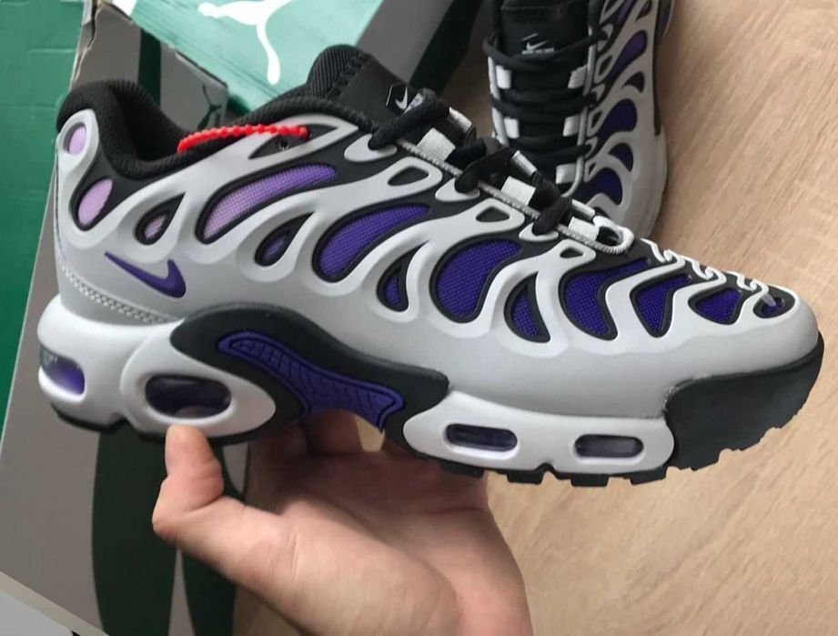 Мужские кроссовки Nike Air Max TN Plus Drift найк аир макс тн дрифт