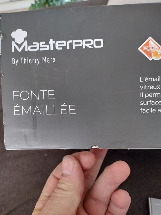 Garnek rondel żeliwny Masterpro Eternal 5,8l