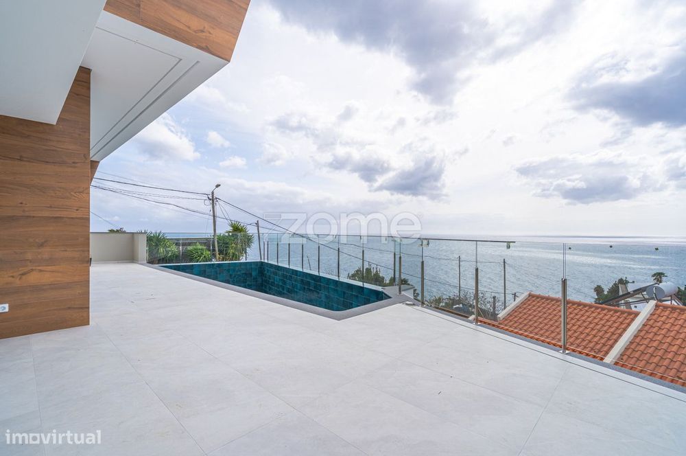 Moradia unifamiliar T3, com vista sobre o mar e sobre a vila da Ponta