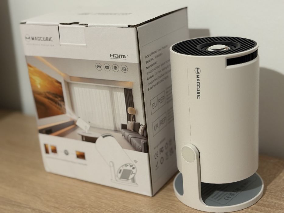 Нові проектори Magcubic HY300 PRO 8K 290Ansi 14 Android H726 BT5.4