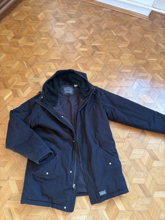 Kurtka czarna zimowa Levis ocieplana