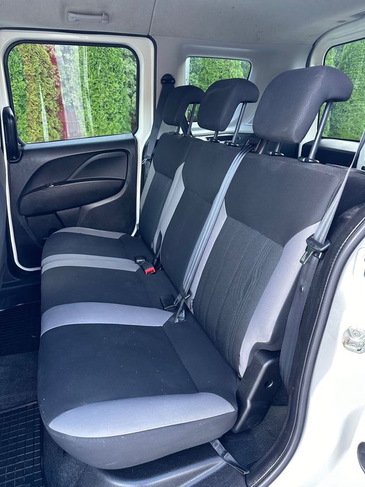 Wynajem auto dostawcze Fiat Doblo