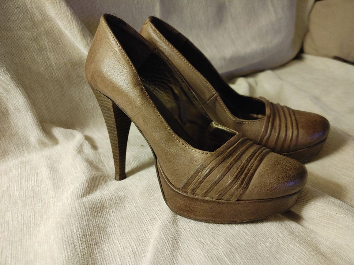 Sapatos de salto Seaside