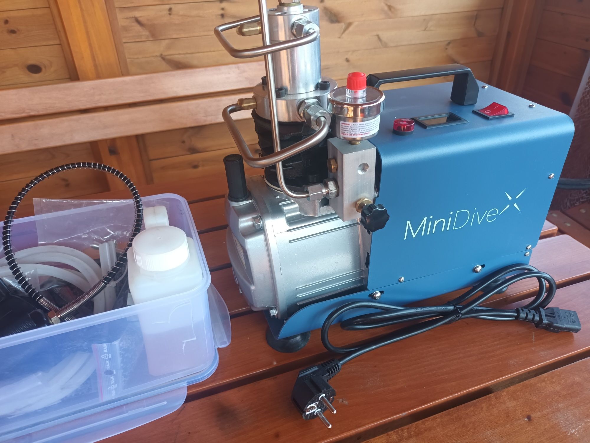 Kompresor mini dive nowy