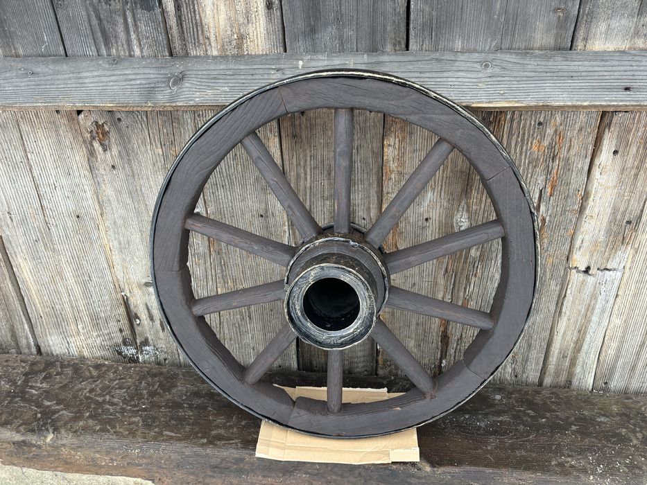 Stare koło drewniane od wozu PO RENOWACJI