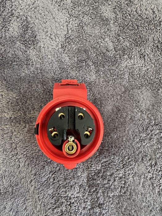 Gniazdo siłowe, używane.