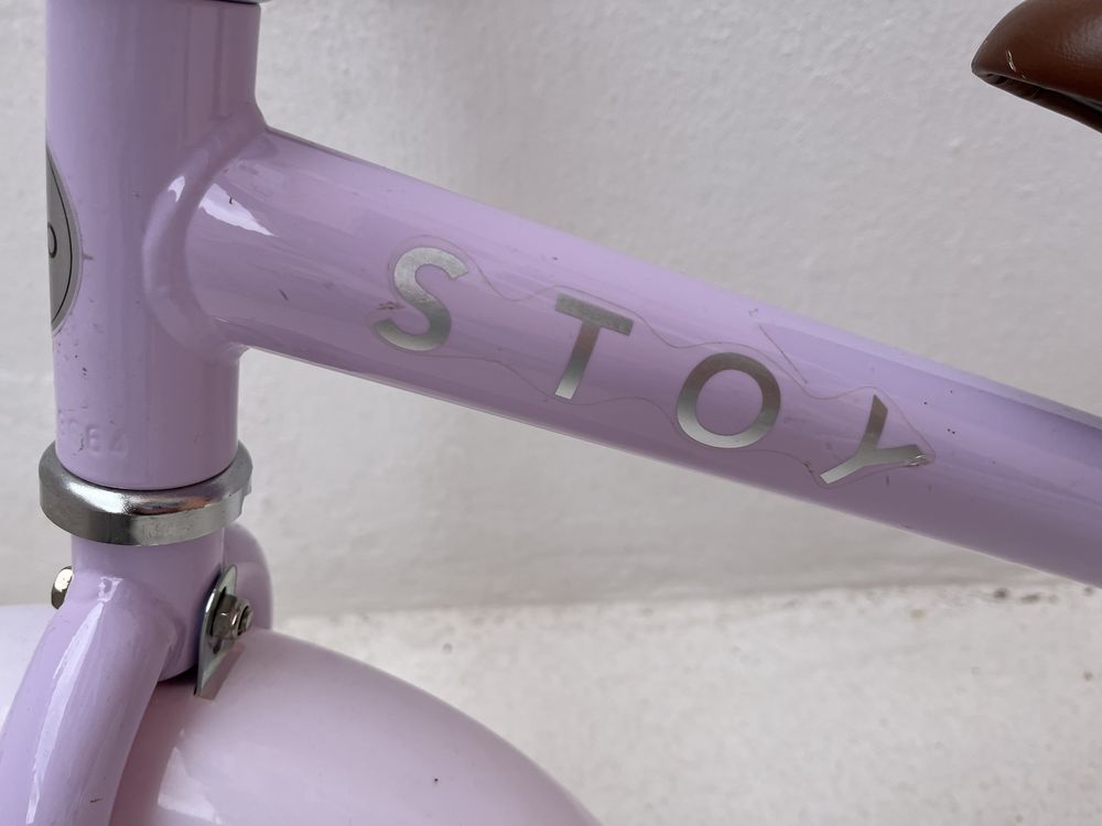 Bicicleta stoy rosa