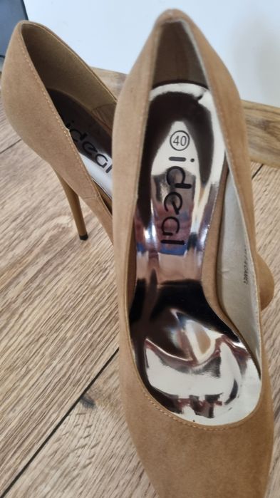 Buty na platformie Camel rozmiar 40