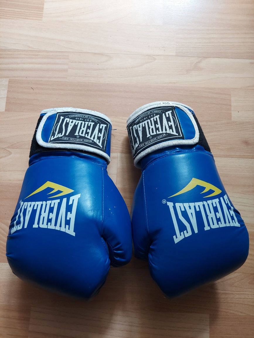 Перчатки боксерские Everlast