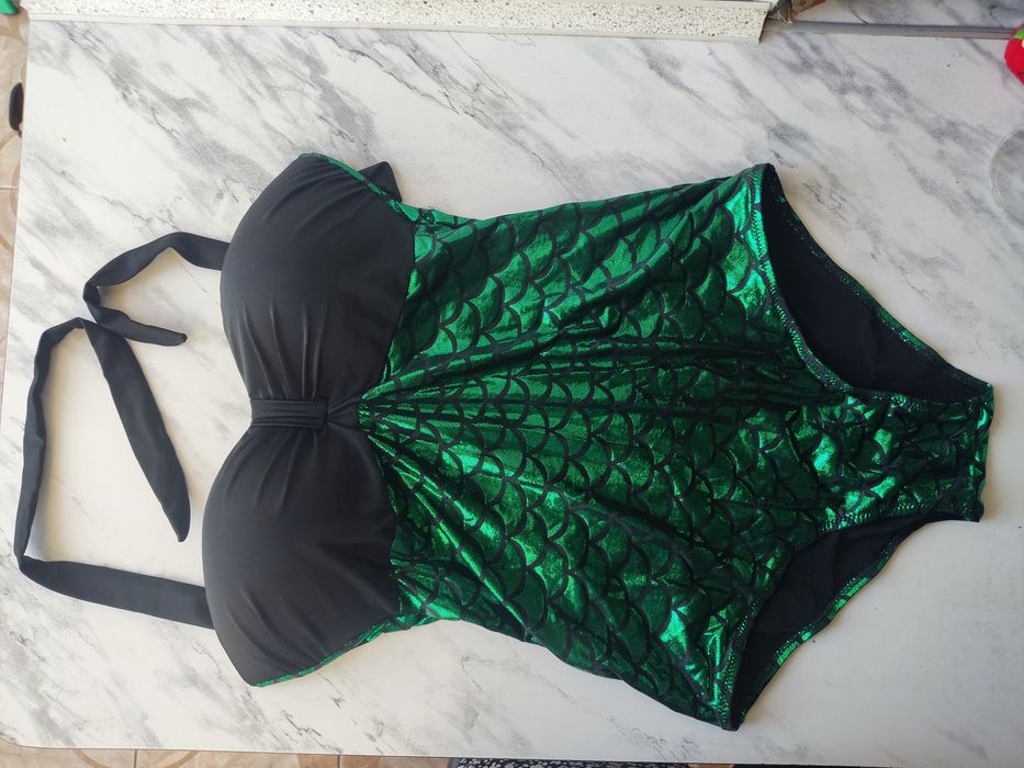 Новий купальник великого розміру