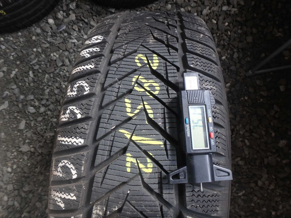 215/55r16 215/55/16 Vredestein Wintrac Xtreme Z Z/582