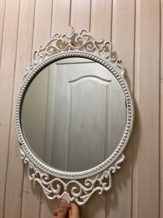 Дзеркало кругле у стилі шеббі-шик