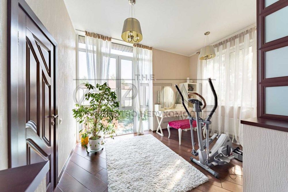 Продаж розкішного будинку в Козині