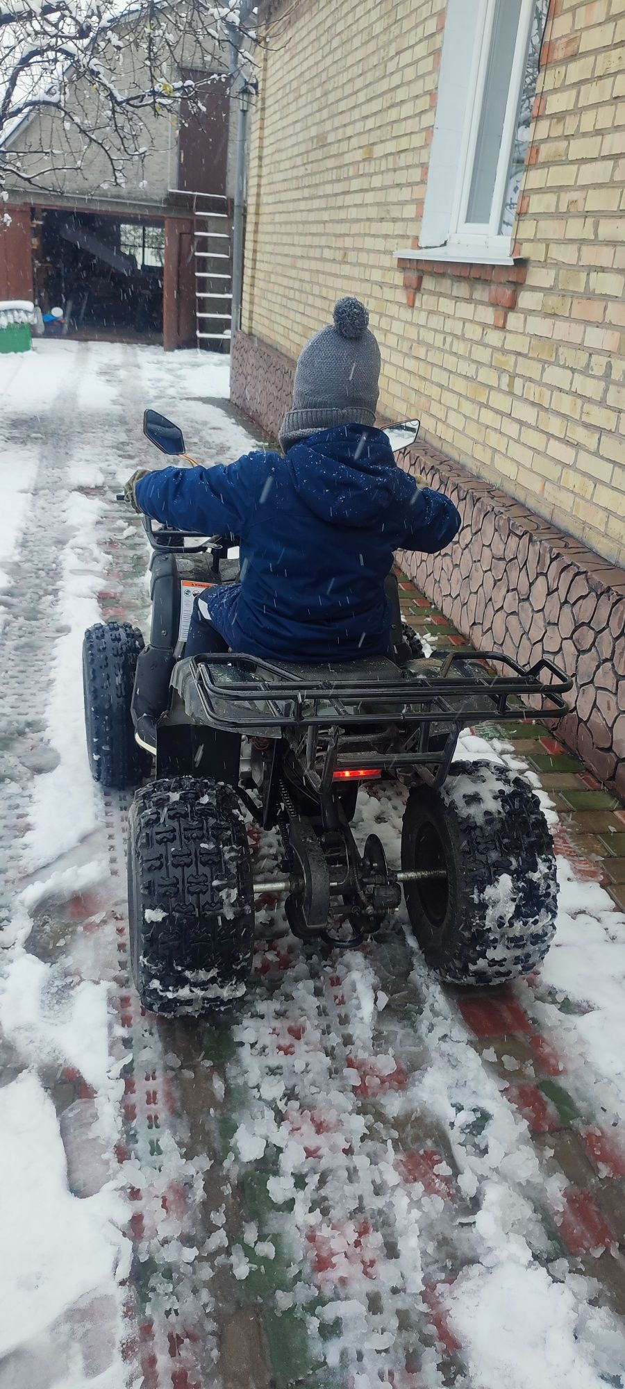 Продам квадроцикл ATV125