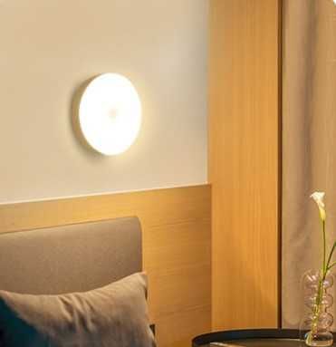 Акумуляторний світильник з датчиком руху