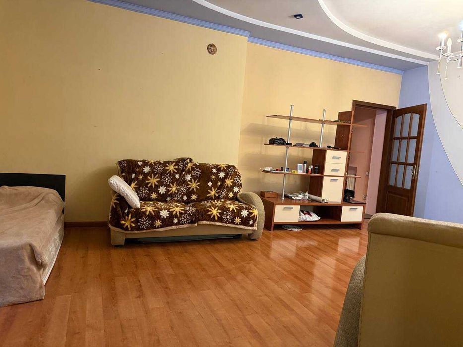 Приватний будинок р-н парку