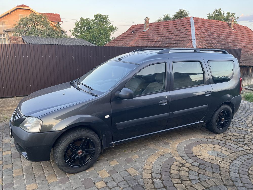 Продам класний і дуже вмісткий автомобіль!