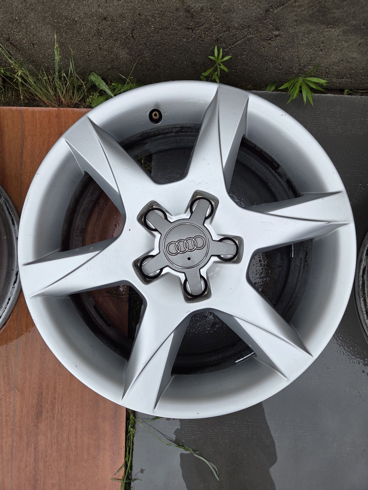 Alufelgi Audi Ronal 16" 5x112 ET35 57.1mm 7J