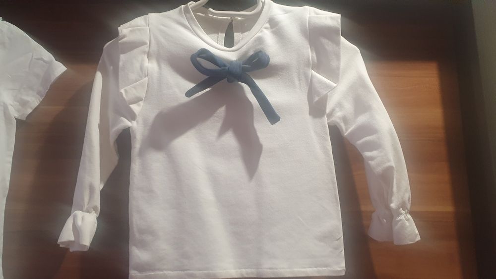 Biała bluzeczka rozmiar 116