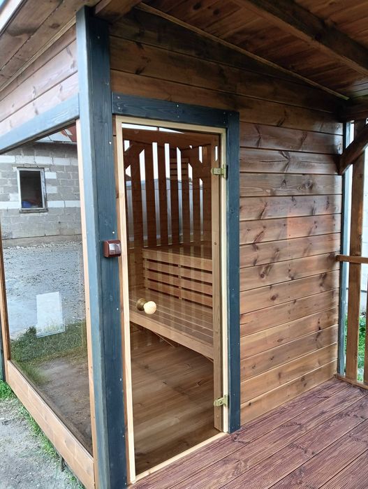 Drzwi do saun z szybą 8 mm hartowana przyciemniana