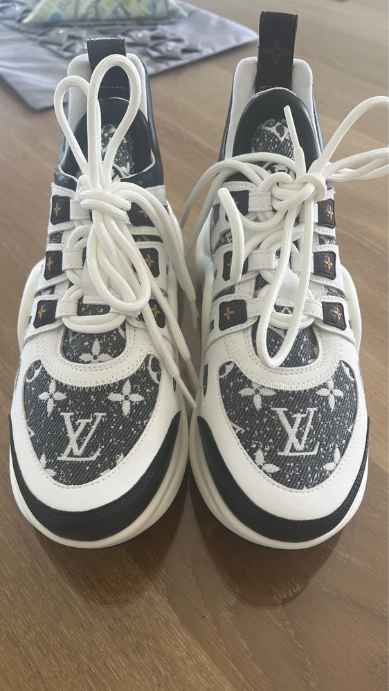 Lv louis vuitton archlight jeans