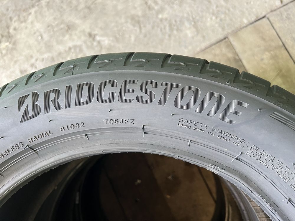 Bridgestone пара 205/55R16 лето шины резина