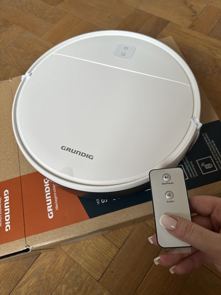 Робот Пилосос Grundig VCR2330