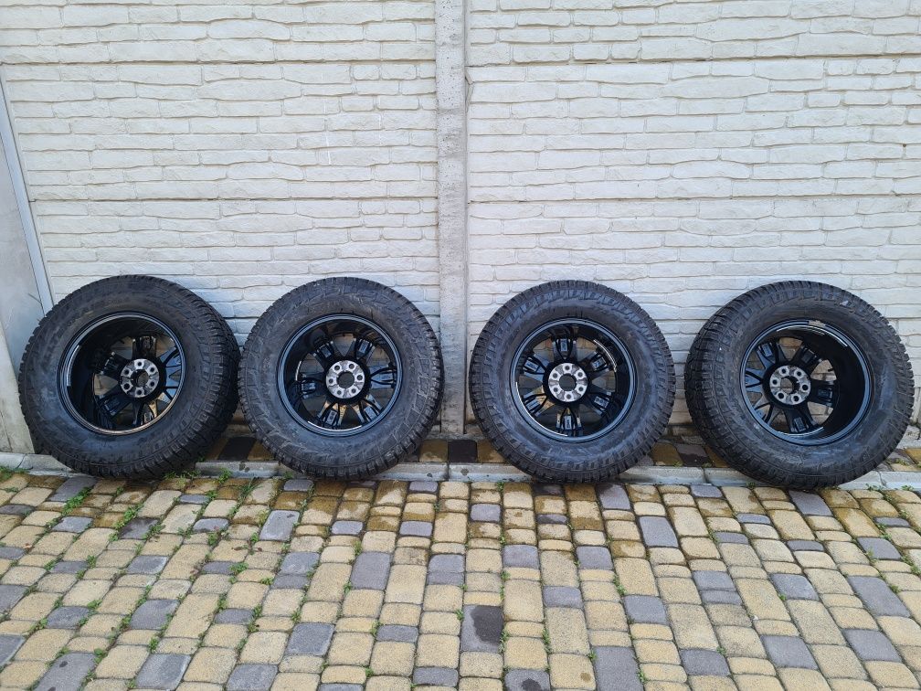 Резина Pirelli Scorpion All Terrain Plus 275/65 R17 на дисках Nissan