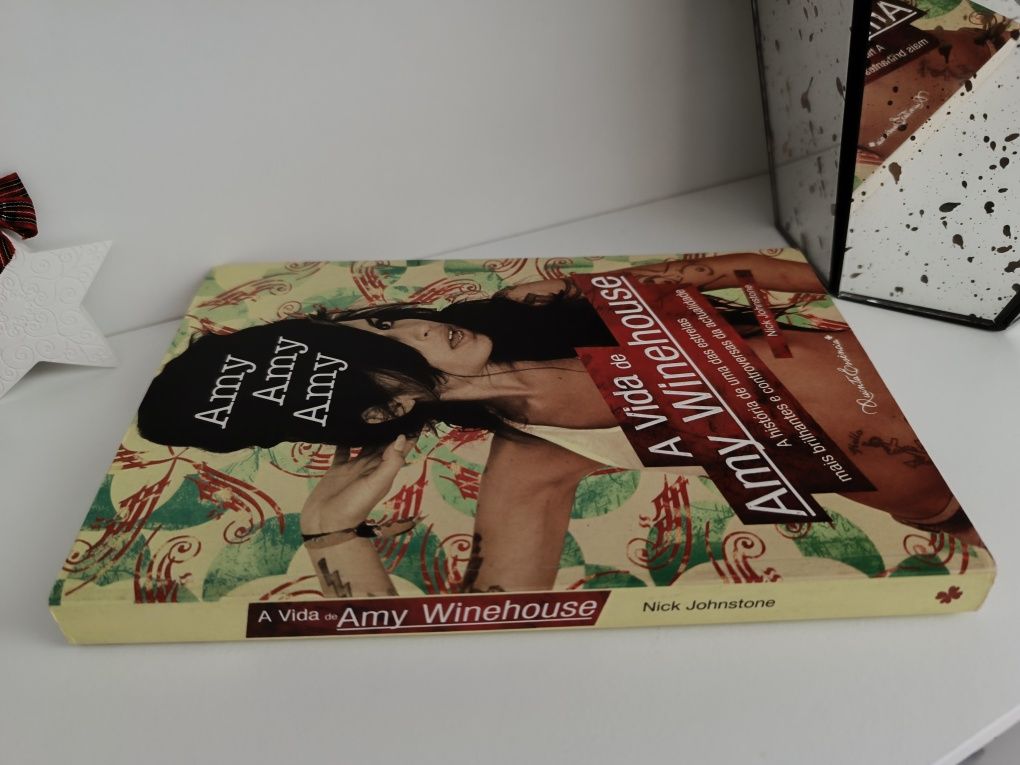 Vendo Livro A Vida de Amy Winehouse