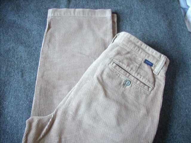 Calças bombazine DOCKERS KHAKIS, cor bege tam. W30 L30 (40) + Camisa