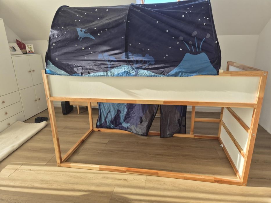 Łóżko Kura 90x200 baldachim, materac i organizer