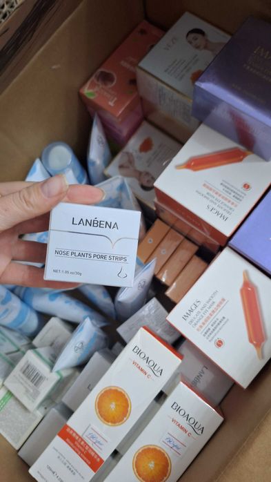 Розпродаж косметики