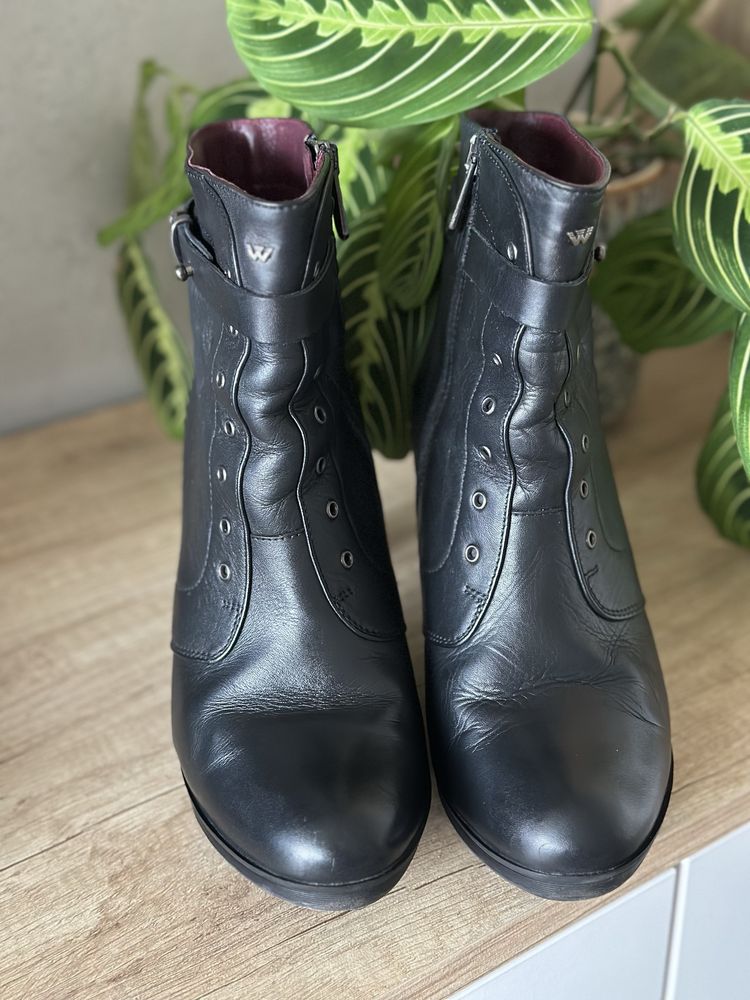 Kozaki botki buty na obcasie Wojas skóra licowa r. 38 czarne