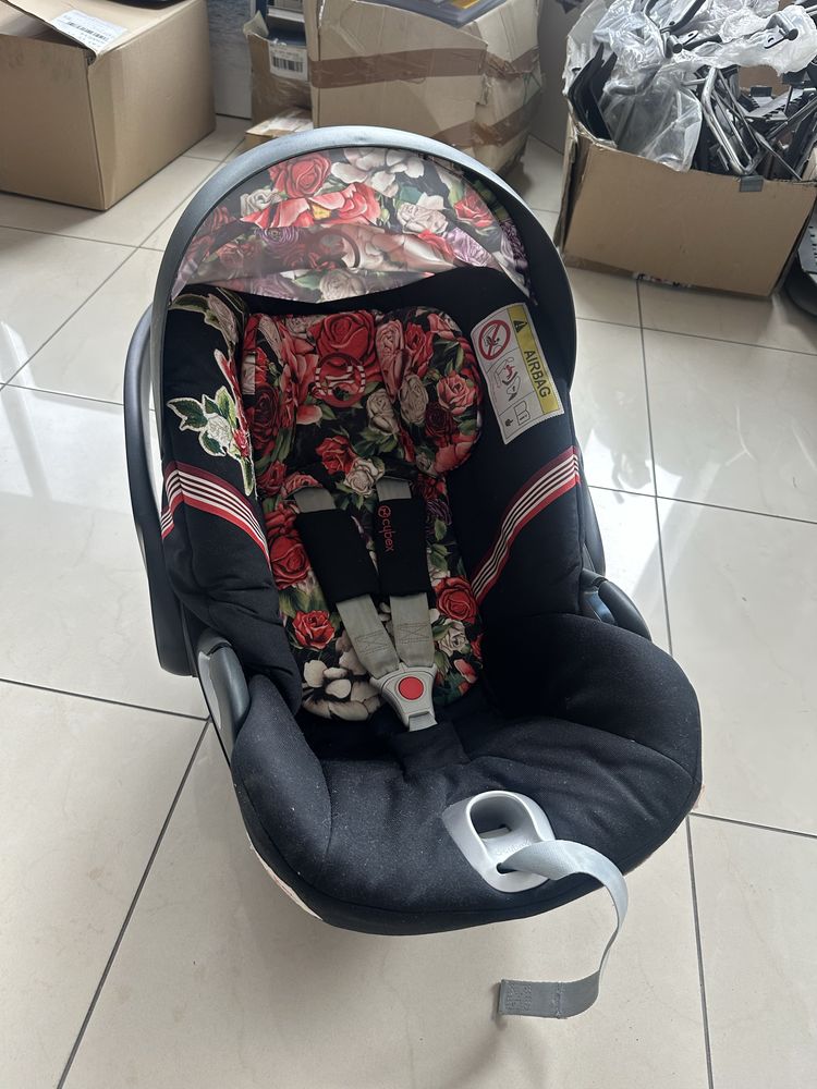 Fotelik CYBEX Spring Bloosom Dark