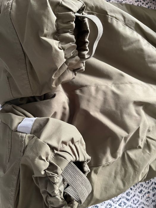 Wodoodporny kombinezon zimowy i niechodki h&m