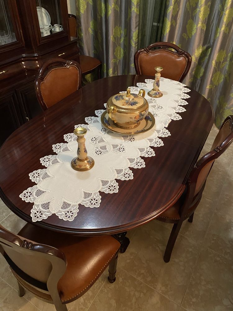 Mesa de jantar com 6 cadeiras