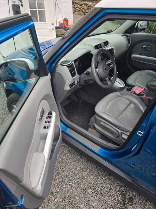 Kia soull аренда.  42кВт