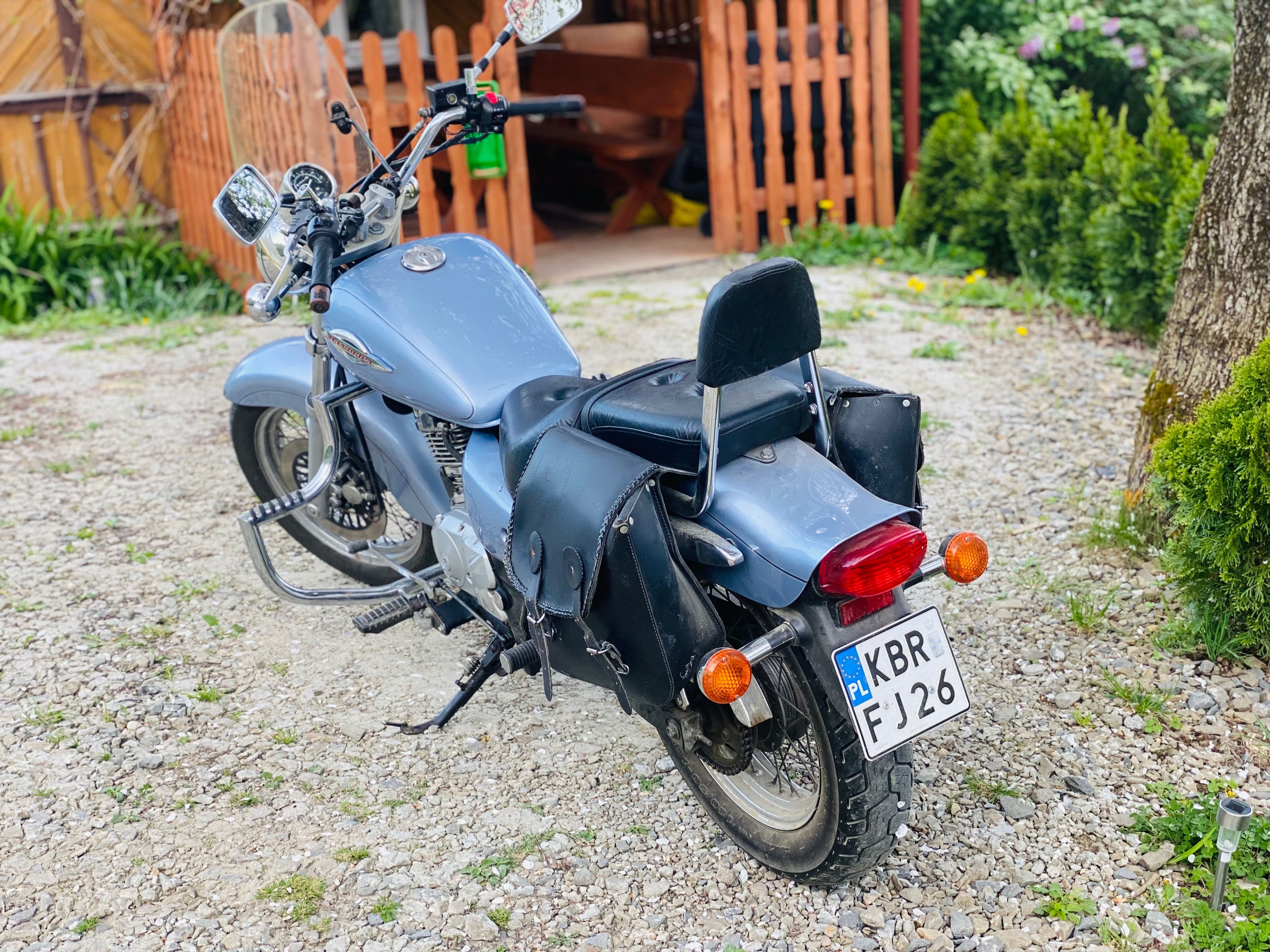 Motocykl SUZUKI GZ 125