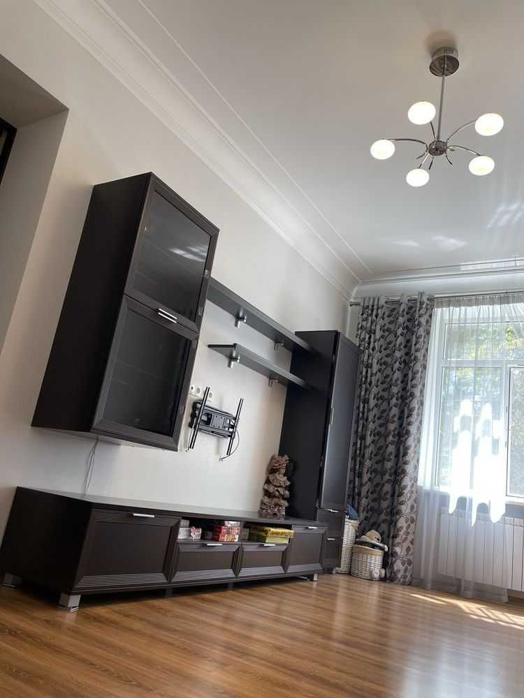 Продам 2х комн квартиру метро Я. Мудрого, Центр