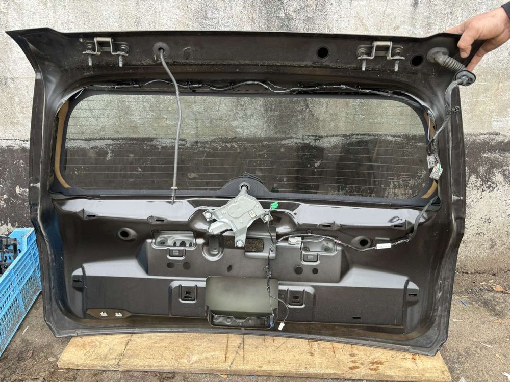 Jeep Patriot крышка багажника ляда
