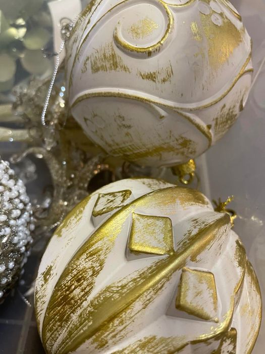 Продам елку искусственную новогоднюю