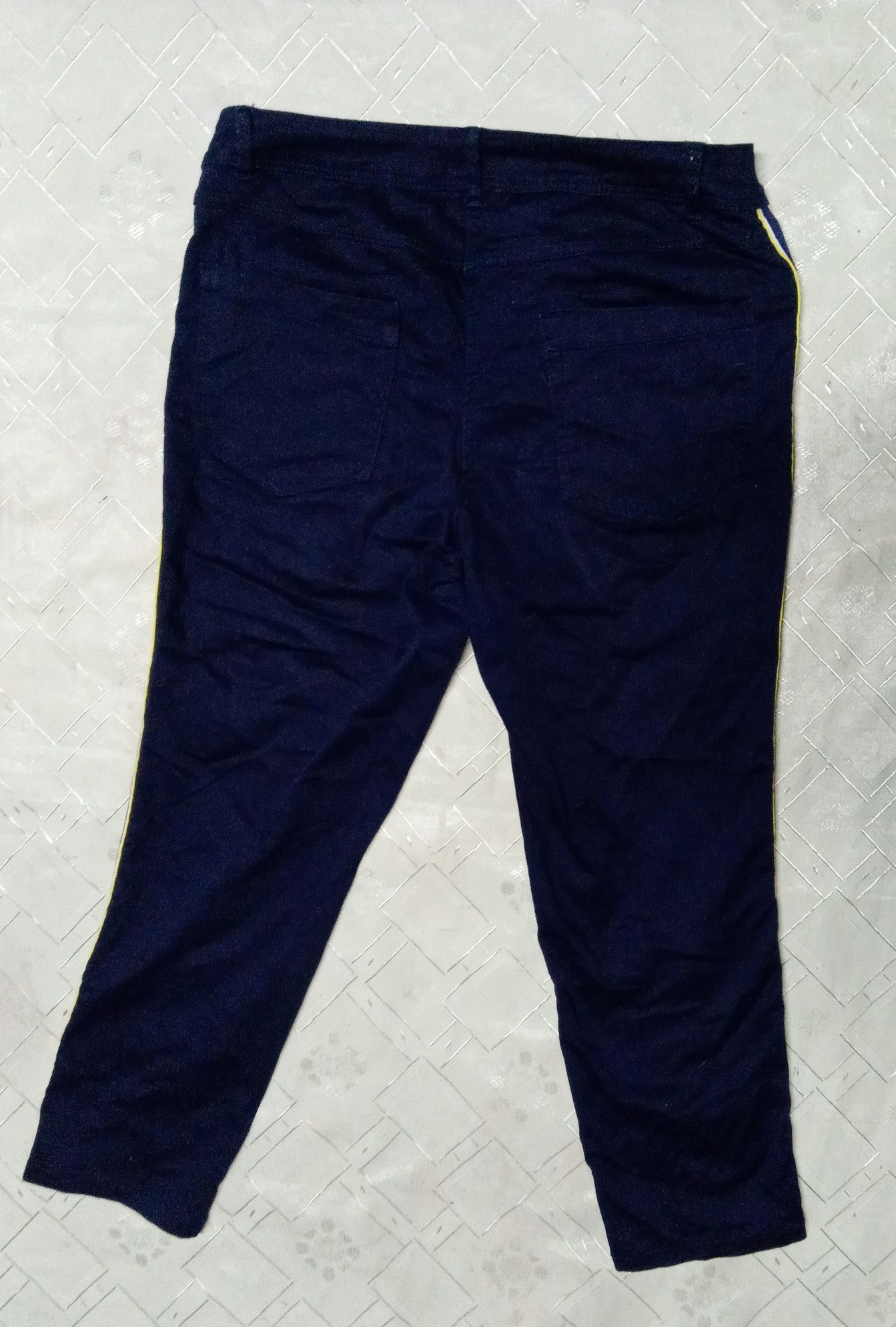 Женские стрейчевые джинсы-50-52 размер