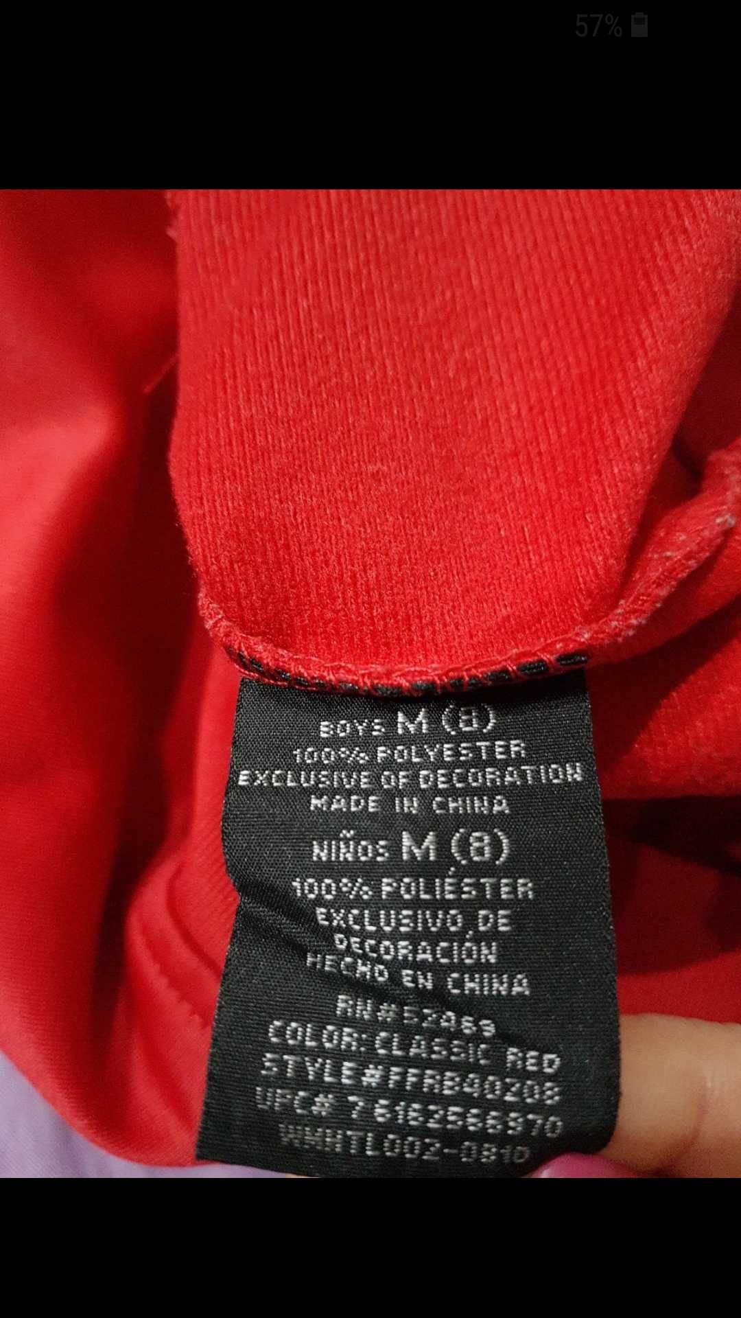 Czerwona bluza 134