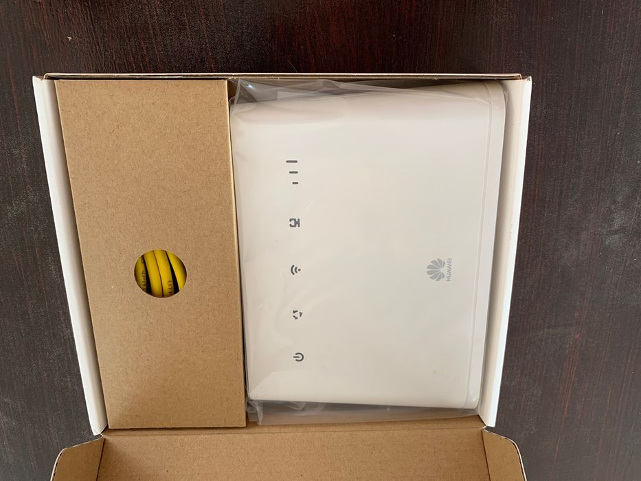 Router HUAWEI 4G router 2 NOVO