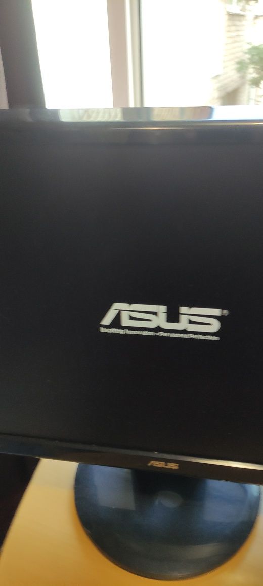 Монитор ASUS 24 дюйма